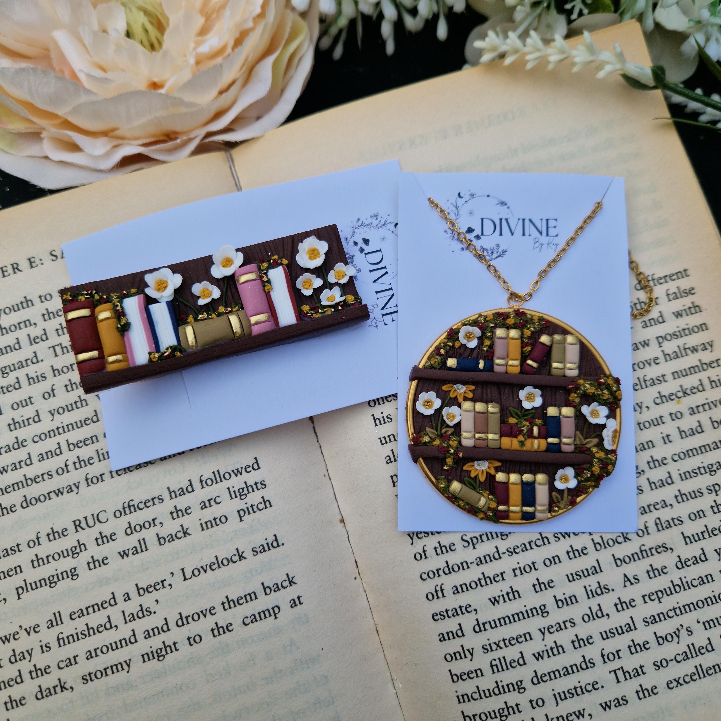 bookcase jewellery gift set - handmade hair accessories - unique gifts - book worm gifts - book club - book lover gifts - chunky hair clip