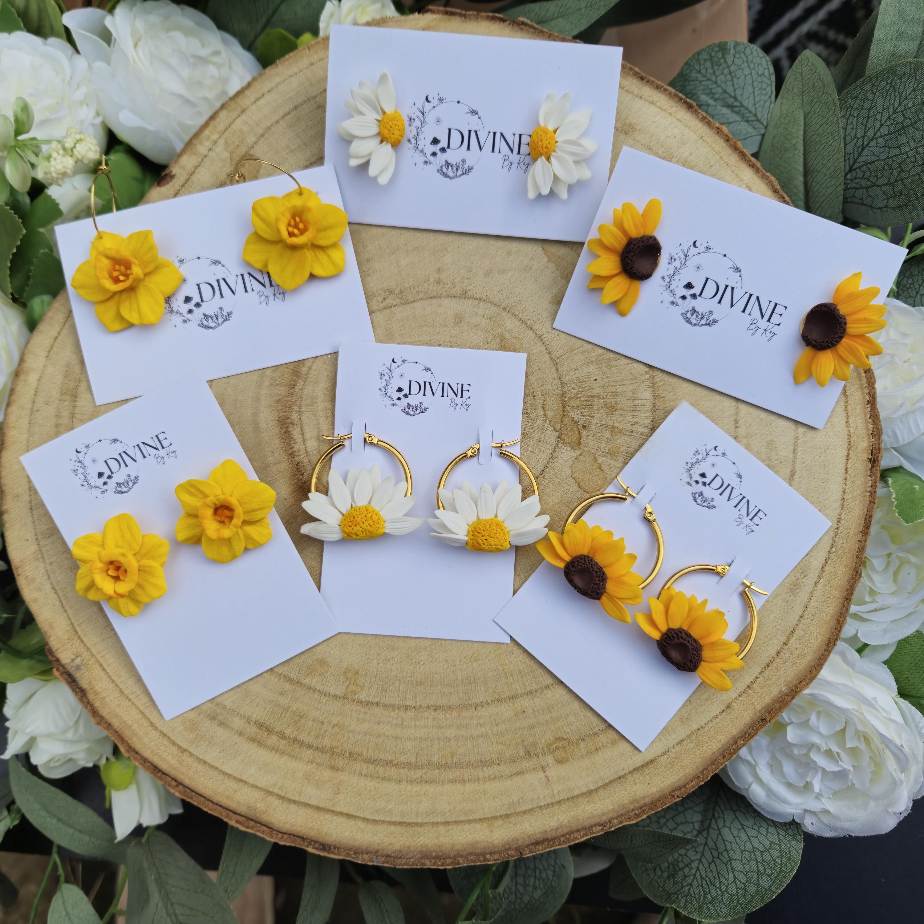 Spring floral earrings - gifts for her - mothers day - bridesmaid gifts - dainty stud earrings - birthday gifts