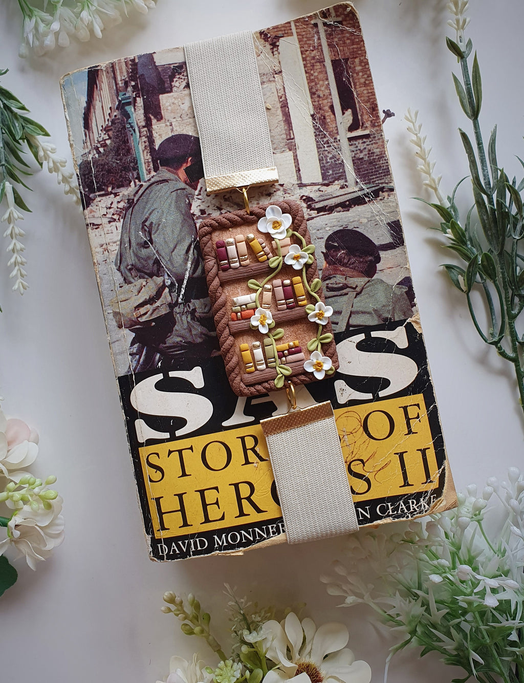 handmade bookshelf bookmark