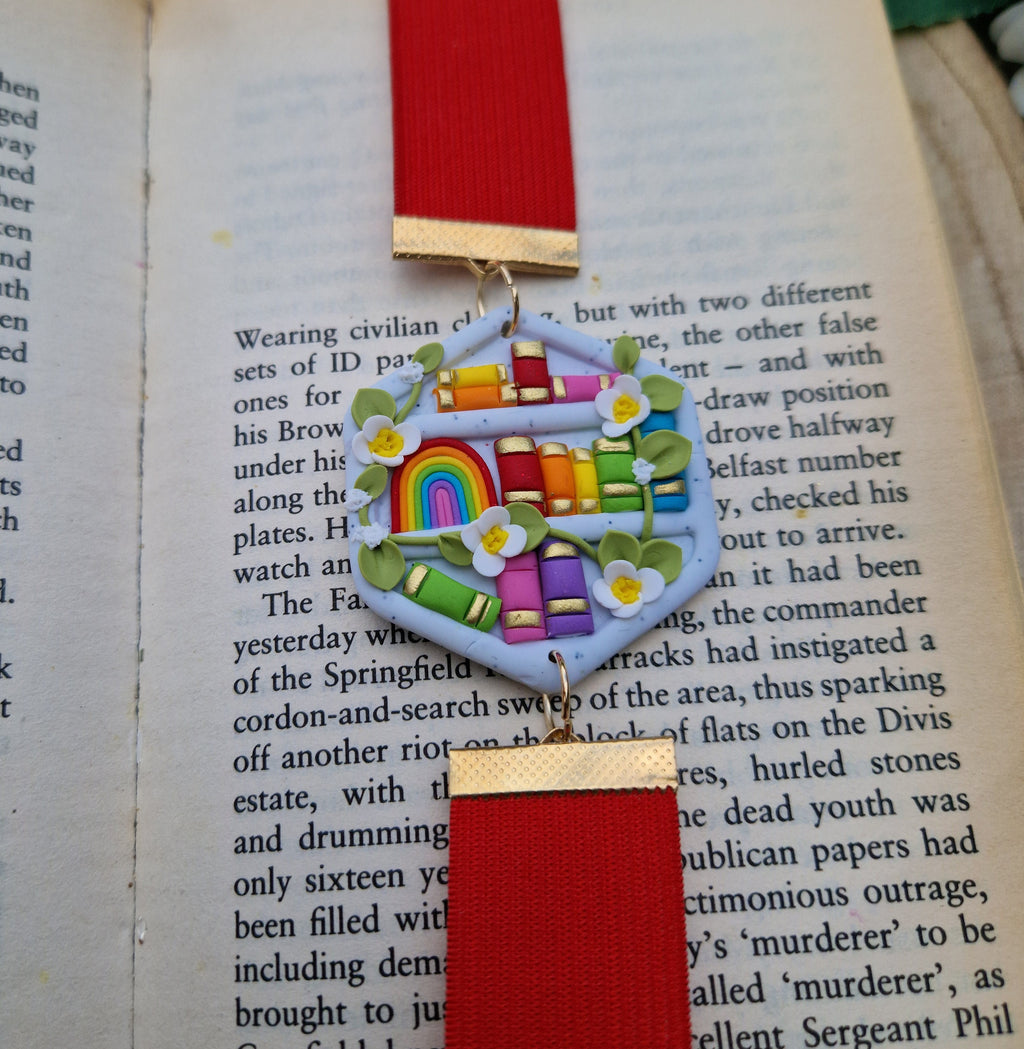 handmade bookshelf bookmark