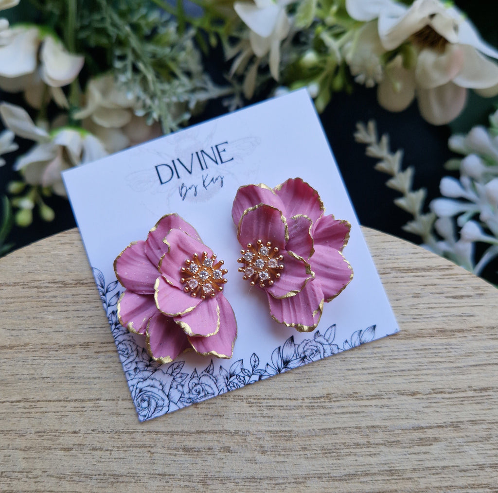 elegant flower stud earrings - clay earrings - dainty studs - gifts for her -