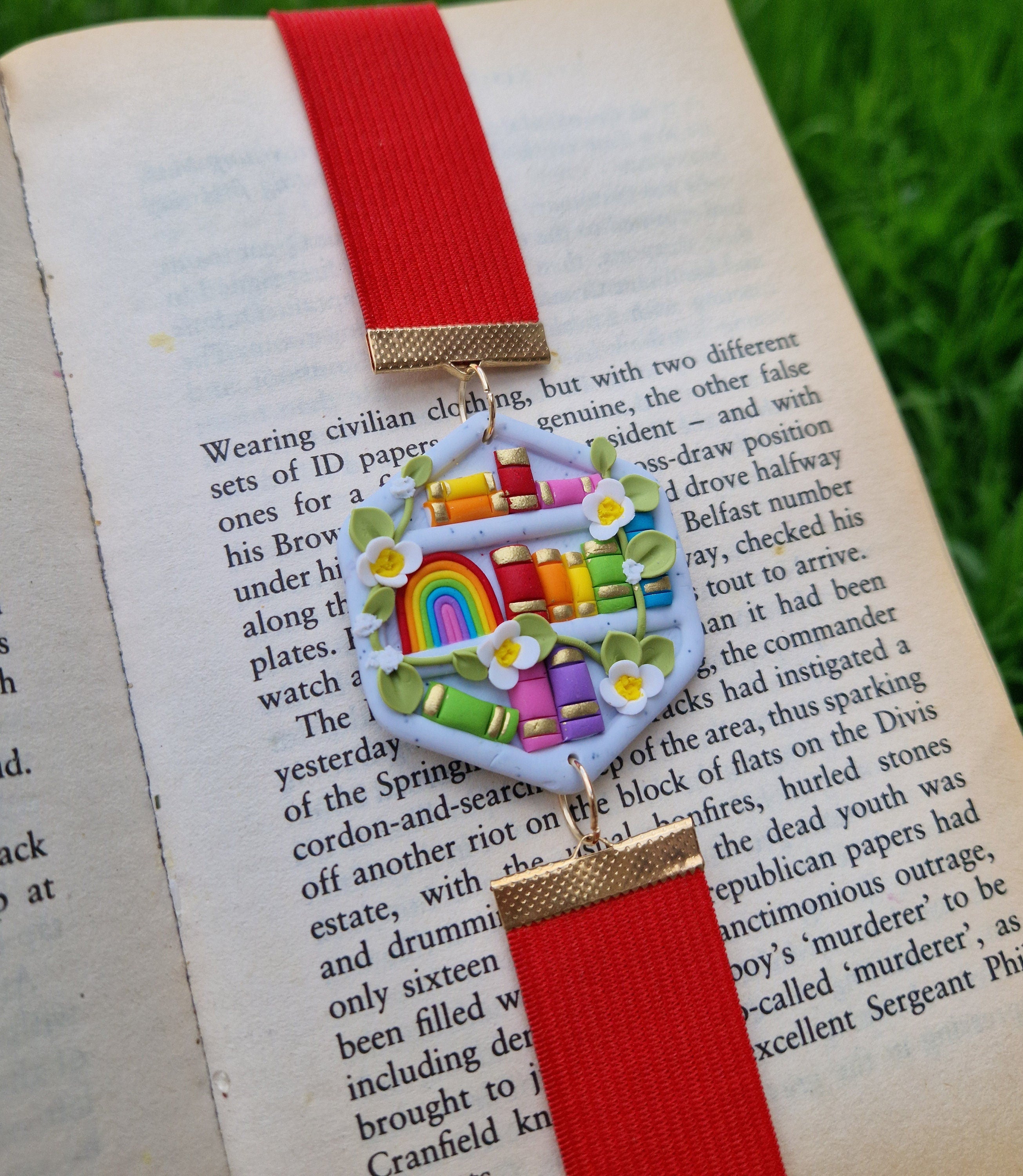 handmade bookshelf bookmark