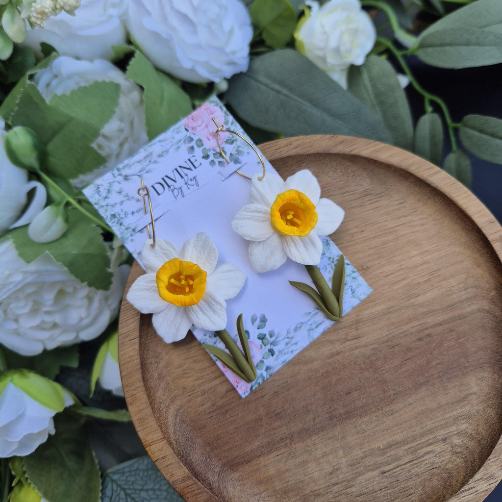 Spring floral earrings - gifts for her - mothers day - bridesmaid gifts - dainty stud earrings - birthday gifts