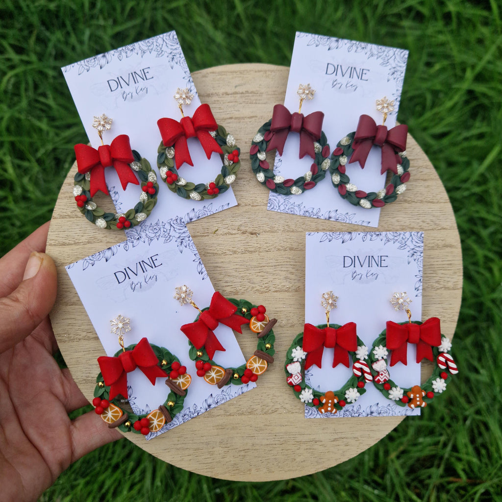 traditional christmas wreath earrings