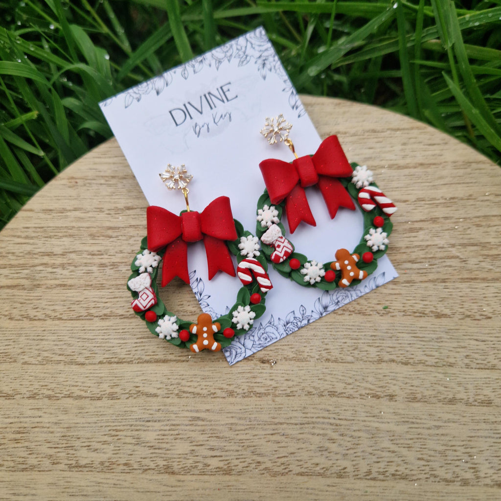 traditional christmas wreath earrings