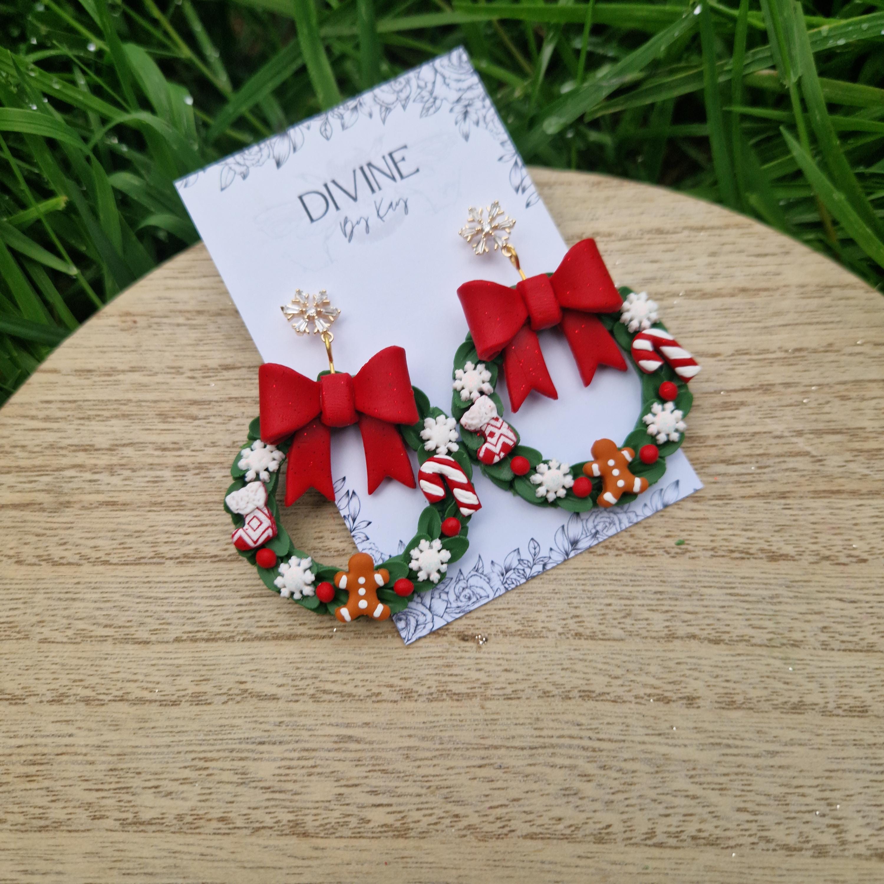 traditional christmas wreath earrings