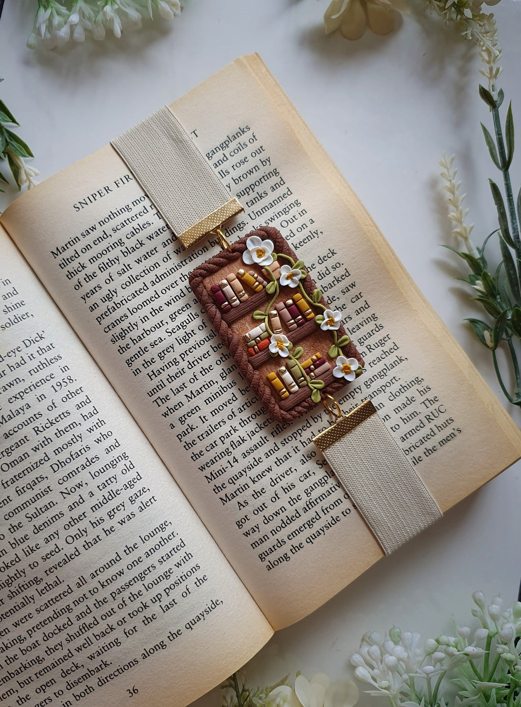 handmade bookshelf bookmark