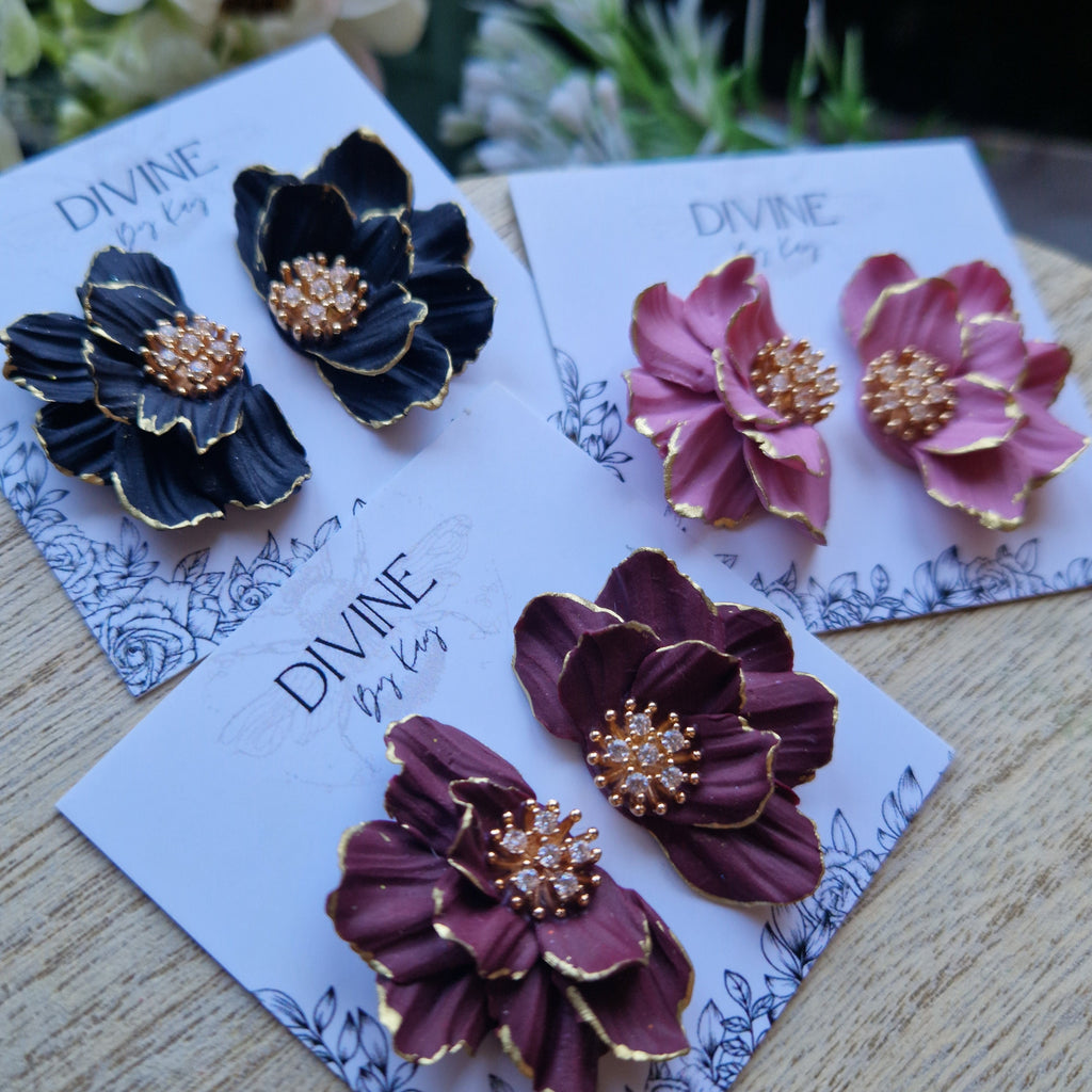elegant flower stud earrings - clay earrings - dainty studs - gifts for her -