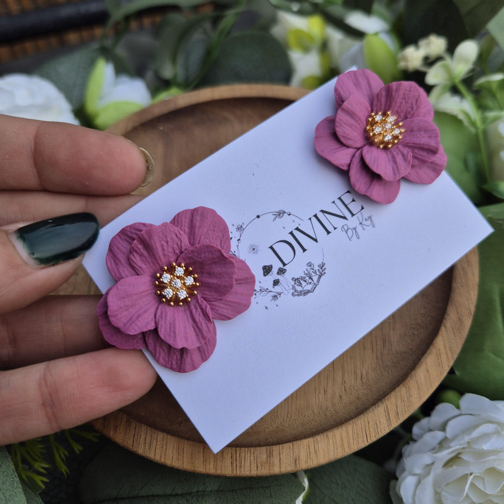 elegant flower stud earrings - clay earrings - dainty studs - gifts for her -