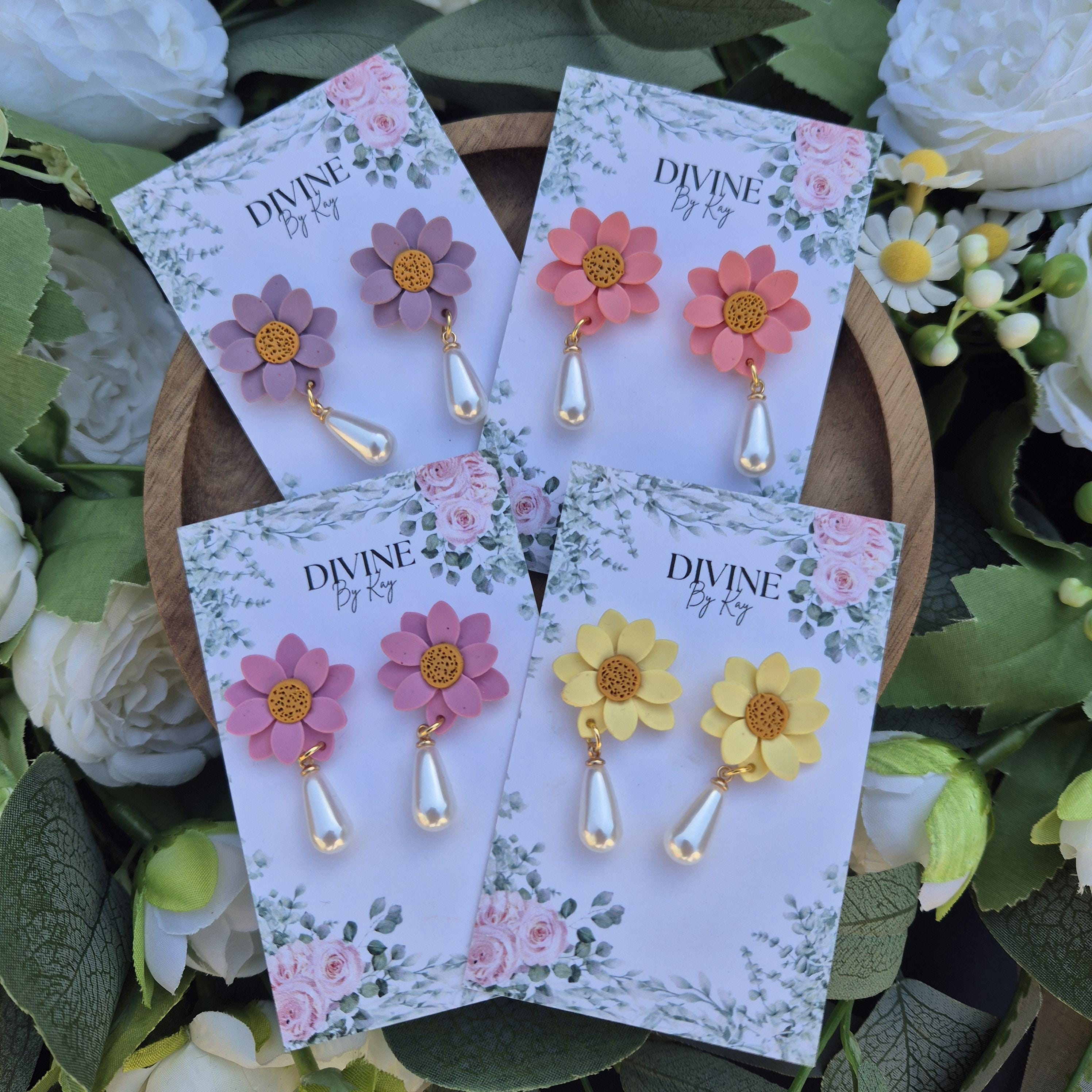 Dainty daisy stud earrings,  fun earrings, cute dangle earrings, statement earrings for her , summer dangle earrings, minimalist earrings