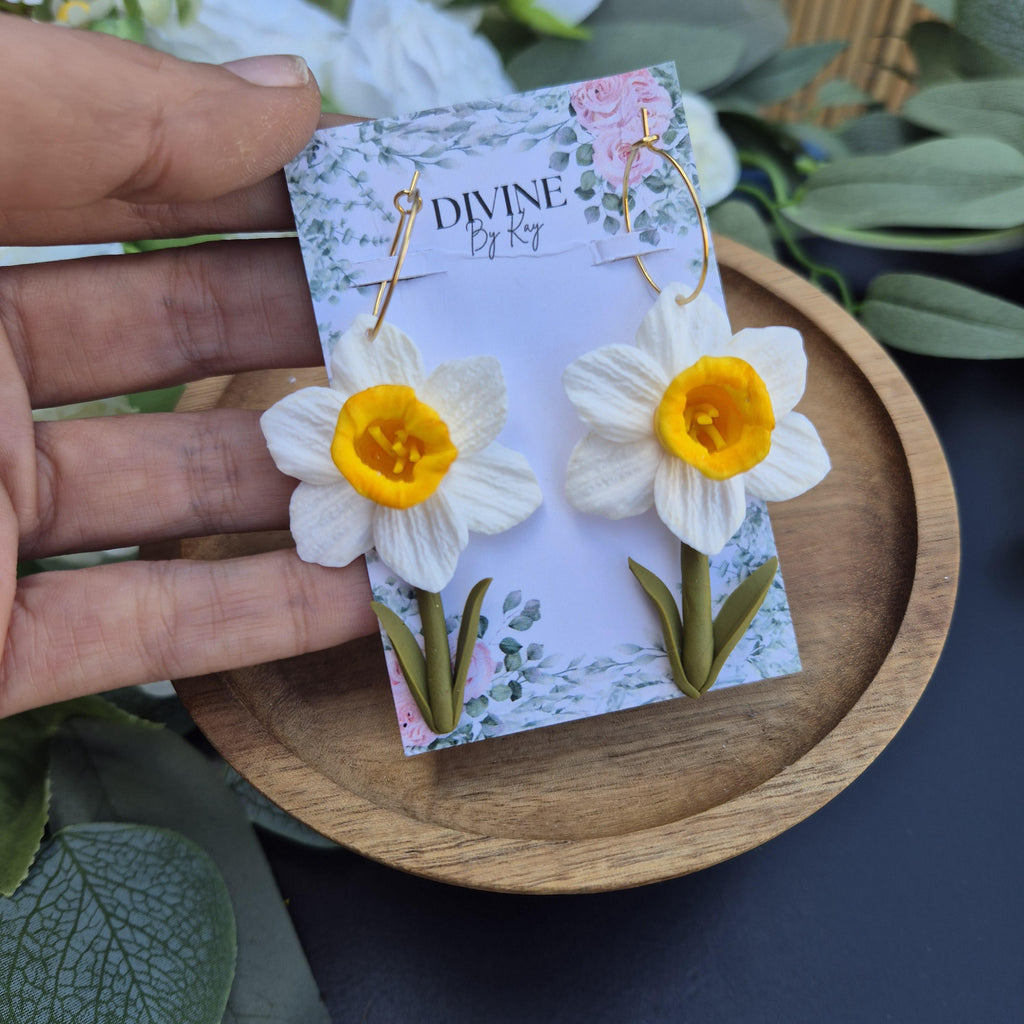 Spring floral earrings - gifts for her - mothers day - bridesmaid gifts - dainty stud earrings - birthday gifts