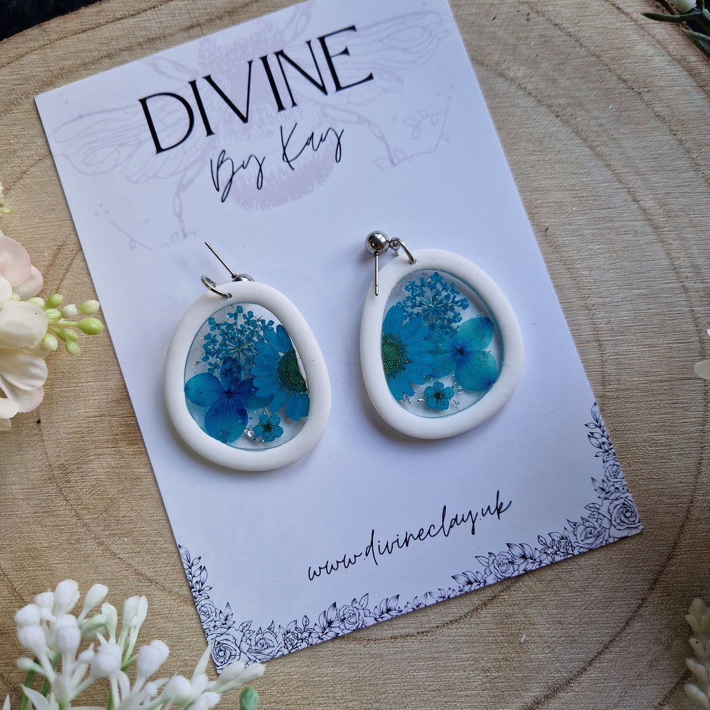 real flower hoop earrings - clay hoop earrings - gifts for her - summer earrings - pressed flowers