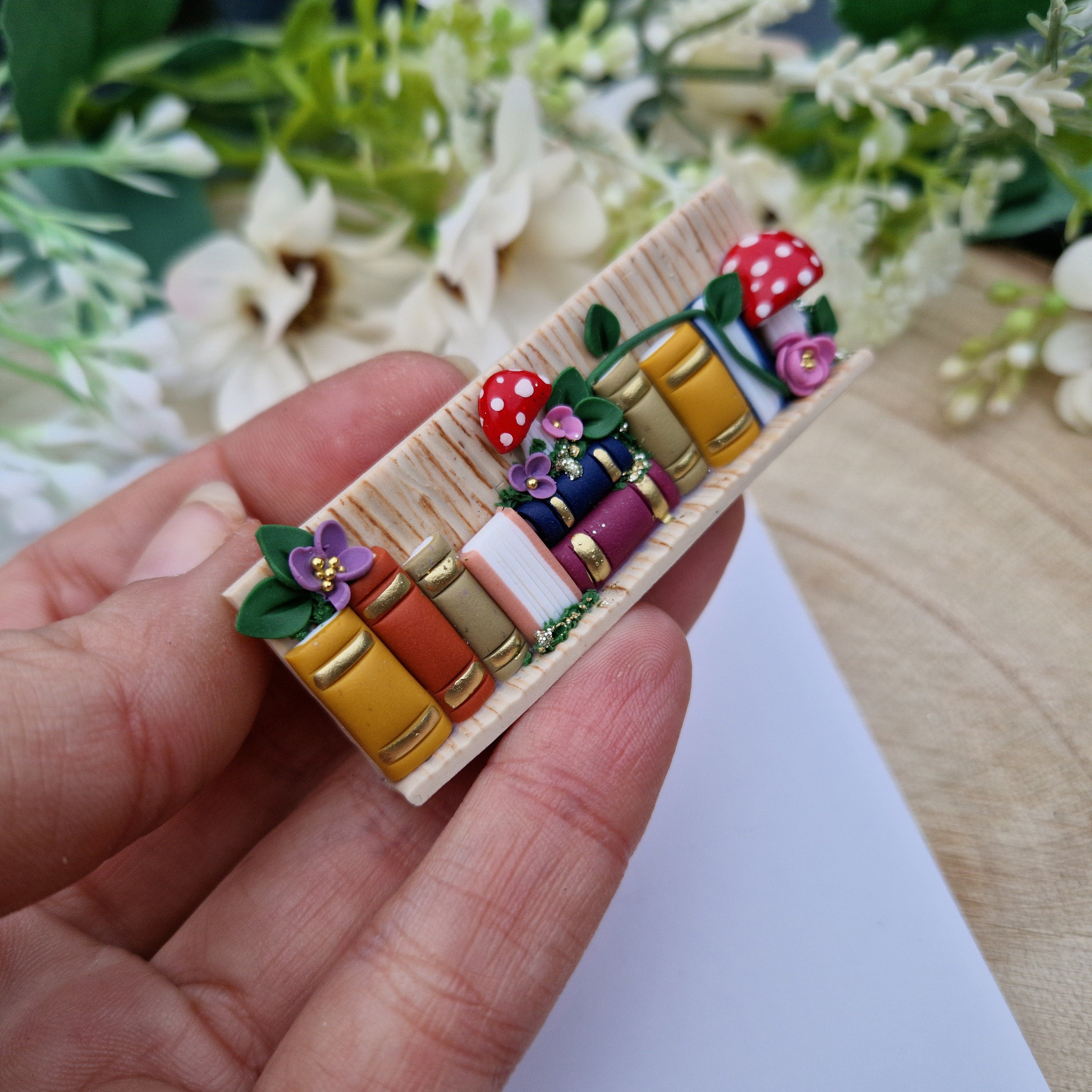 Clay Bookshelf Hair Clip: Mushroom Bookworm Accessory (6cm)