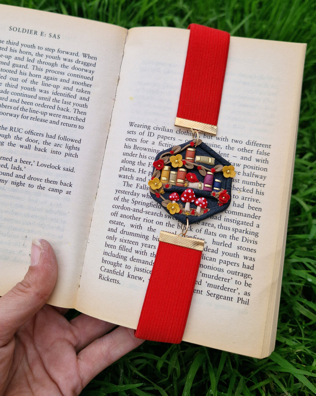 handmade bookshelf bookmark