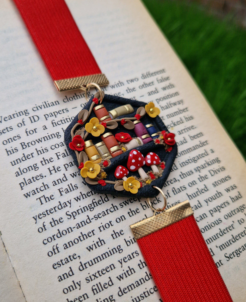 handmade bookshelf bookmark