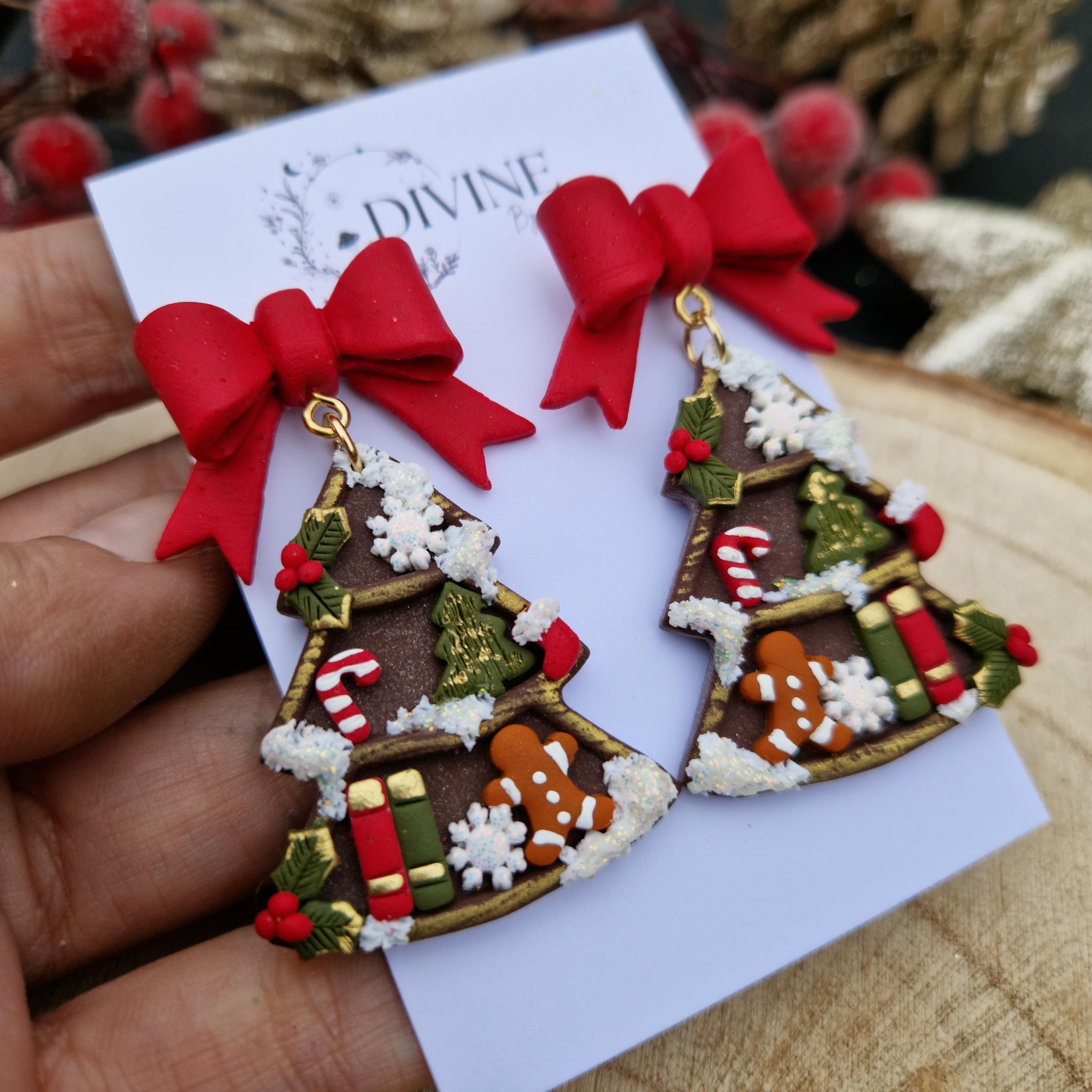 Christmas Tree Bookshelf Earrings: Vintage Holiday Clay Earrings